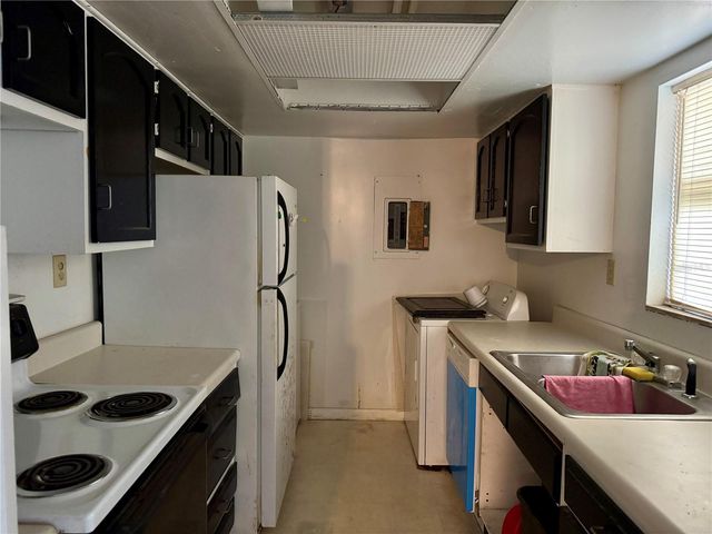 2412 LEMON TREE LANE D, Orlando, FL 32839