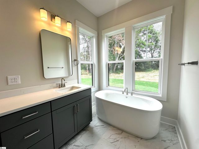 63 Carr Road, Piedmont, SC 29673
