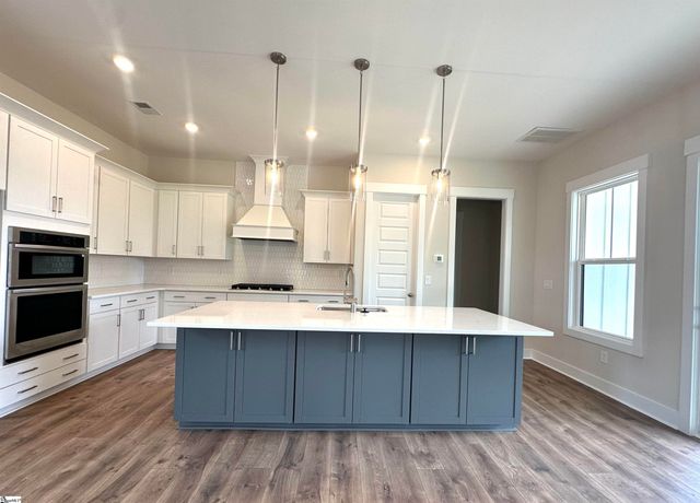 63 Carr Road, Piedmont, SC 29673
