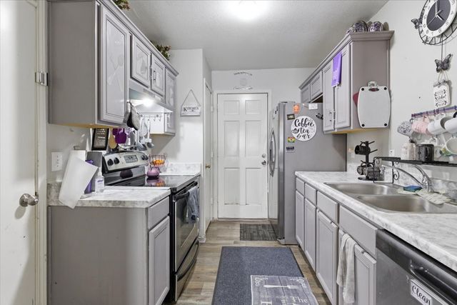 4019 Scarsdale Lane, Dallas, TX 75227