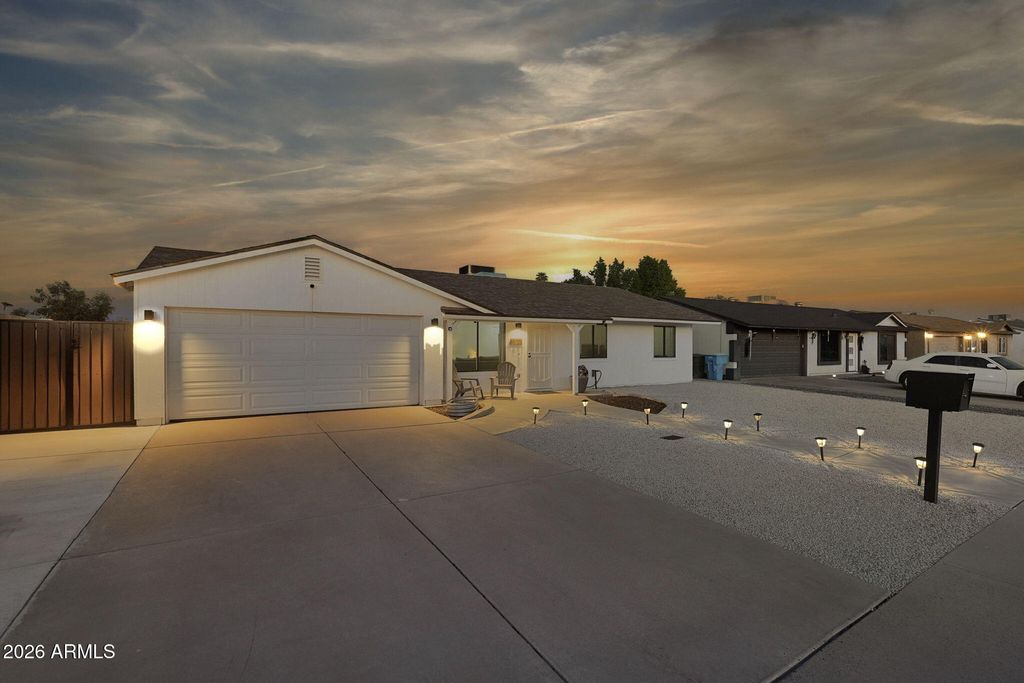 17227 N 34TH Way, Phoenix, AZ 85032 — photo 2