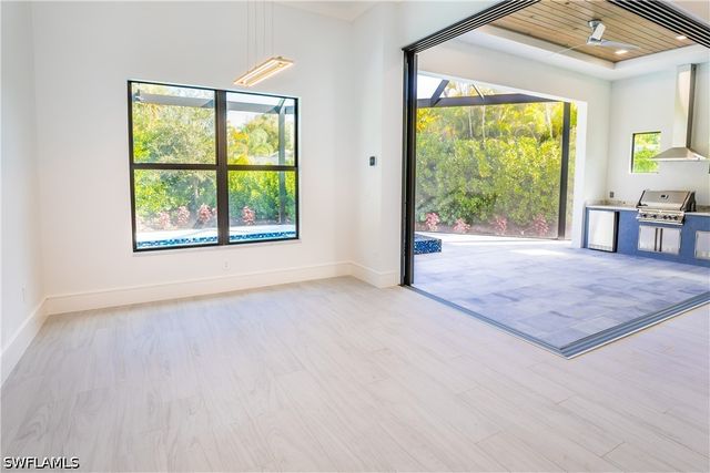 231 Legacy CT, Naples, FL 34110