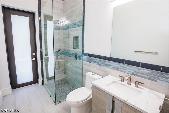 231 Legacy CT, Naples, FL 34110