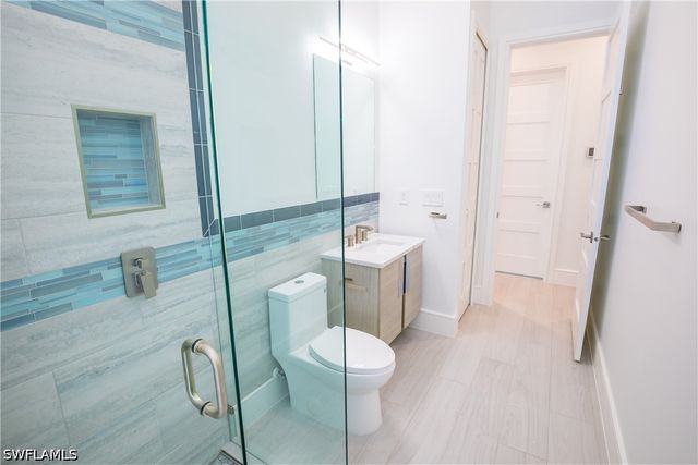 231 Legacy CT, Naples, FL 34110