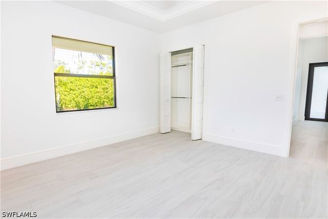 231 Legacy CT, Naples, FL 34110