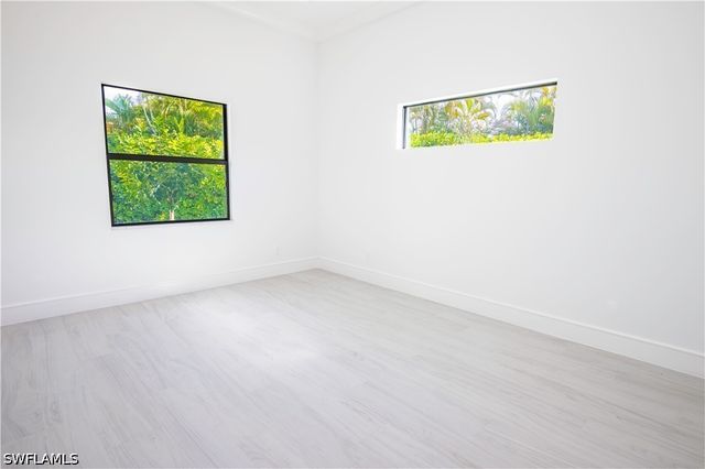 231 Legacy CT, Naples, FL 34110