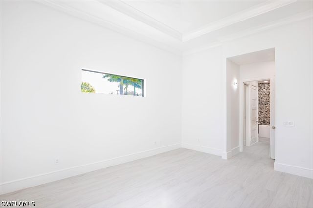 231 Legacy CT, Naples, FL 34110