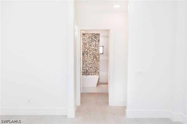 231 Legacy CT, Naples, FL 34110