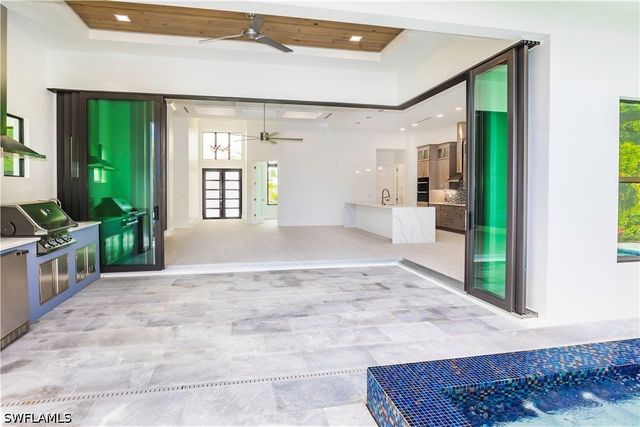 231 Legacy CT, Naples, FL 34110