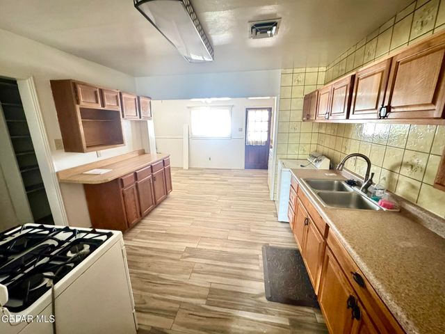 7512 KINGMAN Drive, El Paso, TX 79915