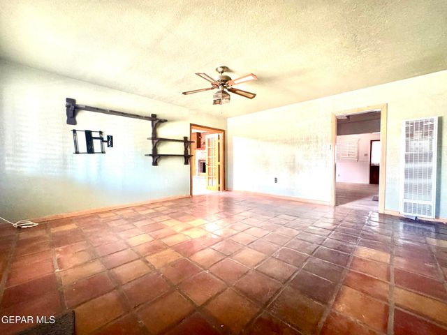 7512 KINGMAN Drive, El Paso, TX 79915