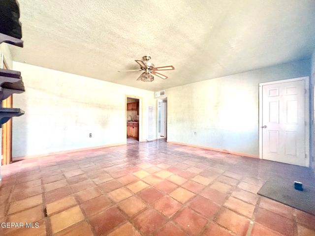 7512 KINGMAN Drive, El Paso, TX 79915