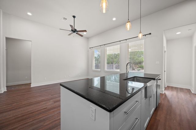 21814 Bluejay BLVD, Lago Vista, TX 78645