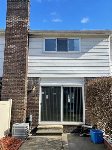 13958 Champagne Drive, Sterling Heights, MI 48312