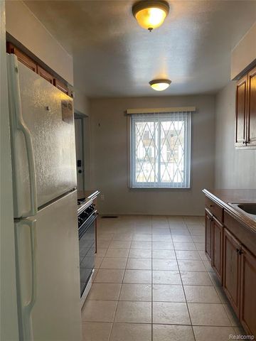 13958 Champagne Drive, Sterling Heights, MI 48312
