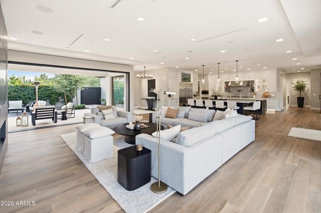 6210 E KEIM Drive, Paradise Valley, AZ 85253