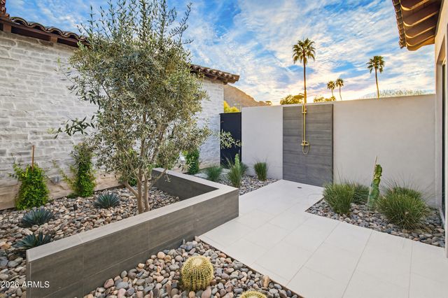 6210 E KEIM Drive, Paradise Valley, AZ 85253