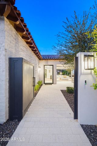 6210 E KEIM Drive, Paradise Valley, AZ 85253