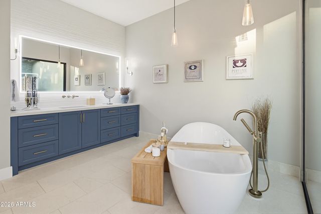 6210 E KEIM Drive, Paradise Valley, AZ 85253