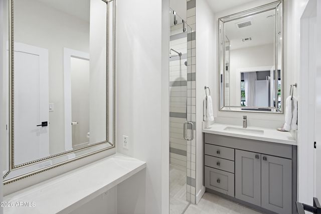 6210 E KEIM Drive, Paradise Valley, AZ 85253