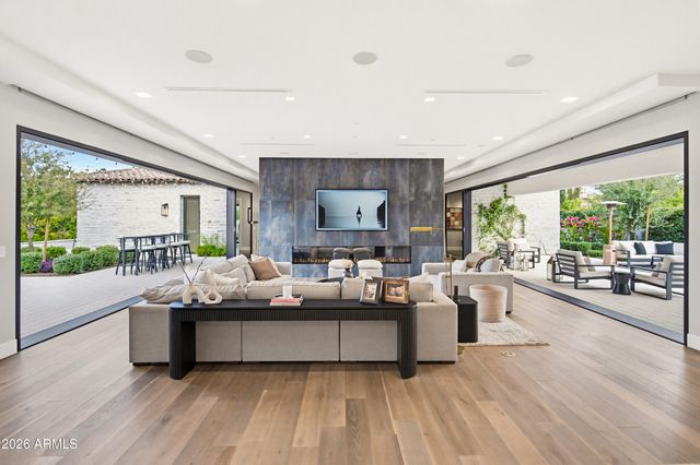 6210 E KEIM Drive, Paradise Valley, AZ 85253