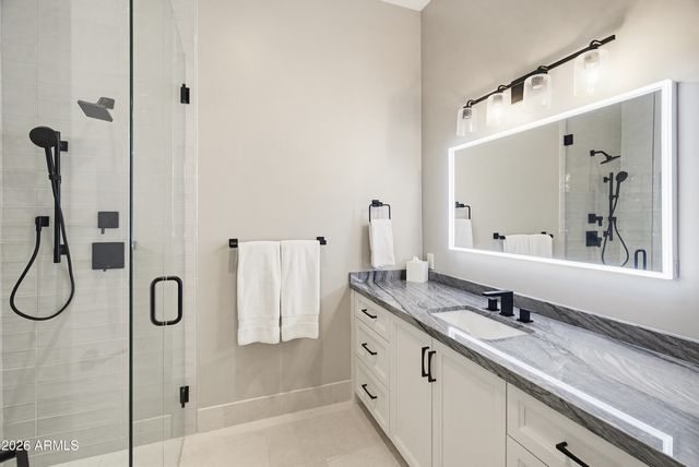 6210 E KEIM Drive, Paradise Valley, AZ 85253