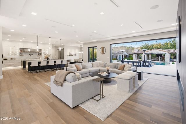 6210 E KEIM Drive, Paradise Valley, AZ 85253