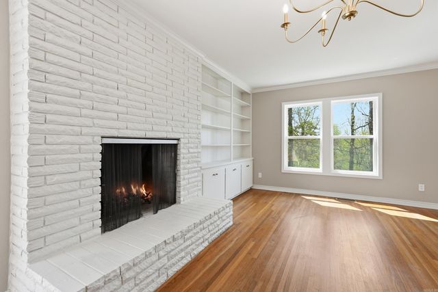 1 Van Lee Drive, Little Rock, AR 72205