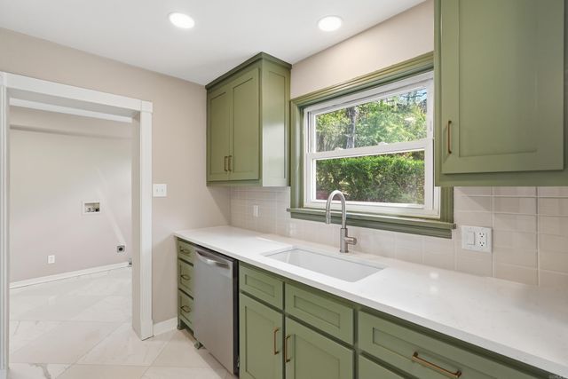 1 Van Lee Drive, Little Rock, AR 72205