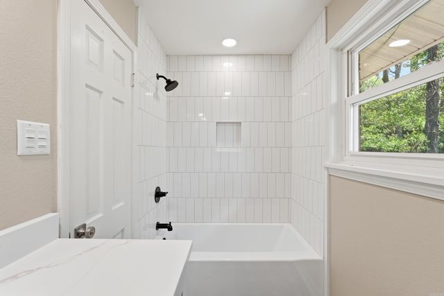 1 Van Lee Drive, Little Rock, AR 72205