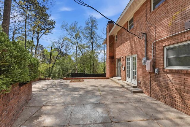 1 Van Lee Drive, Little Rock, AR 72205