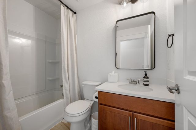 15607 Poppy Petal DR, Del Valle, TX 78617