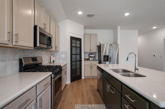 15607 Poppy Petal DR, Del Valle, TX 78617