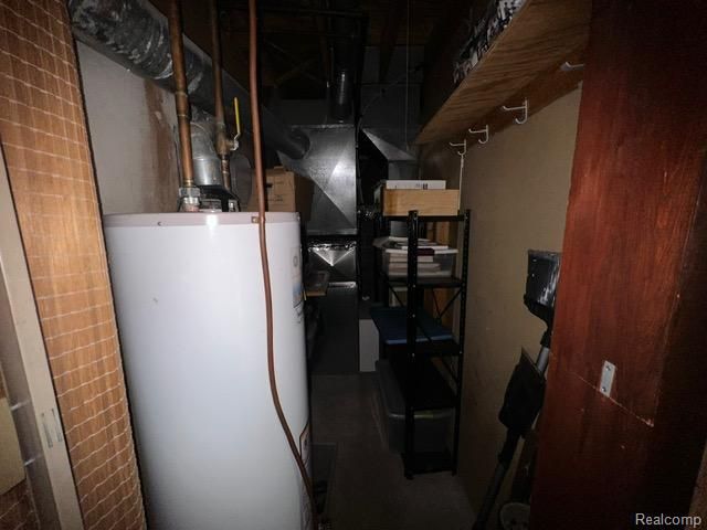 1795 Oakwood Road, Ortonville Village, MI 48462