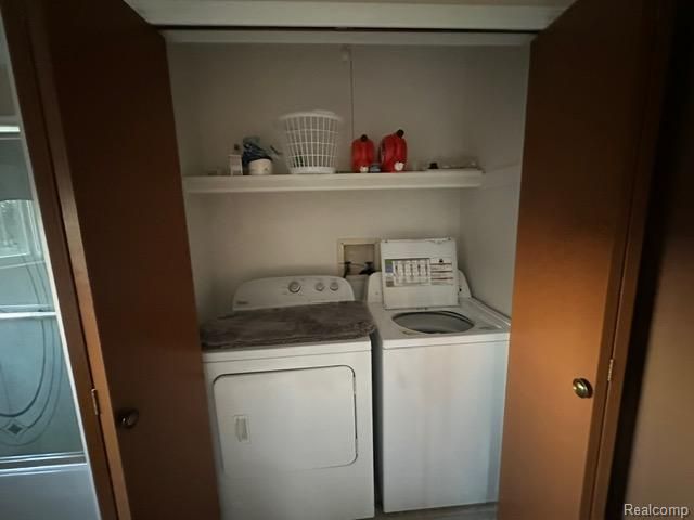 1795 Oakwood Road, Ortonville Village, MI 48462