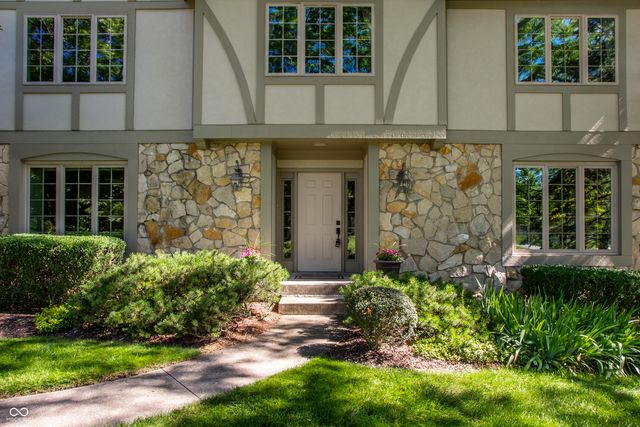 3644 E Carmel Drive, Carmel, IN 46033