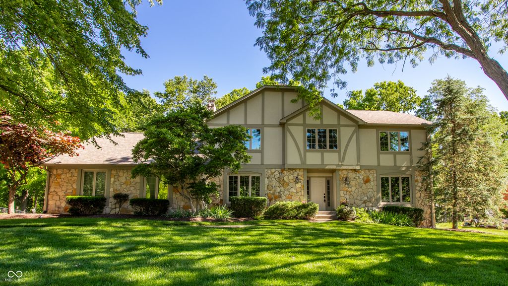 3644 E Carmel Drive, Carmel, IN 46033
