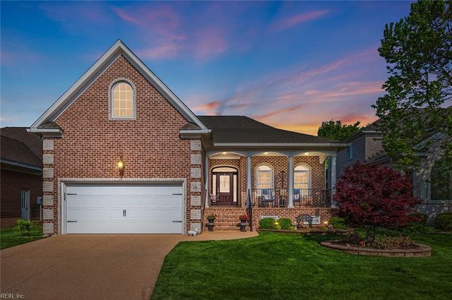 18 Brough LN, Hampton, VA 23669