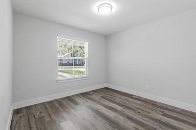 406 W 6th Street 1, Bonham, TX 75418
