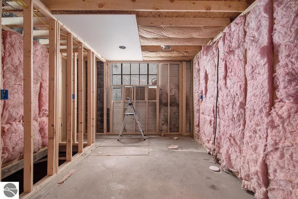 Image 5 of property listing at 352 S Cedar, Kalkaska, MI 49646