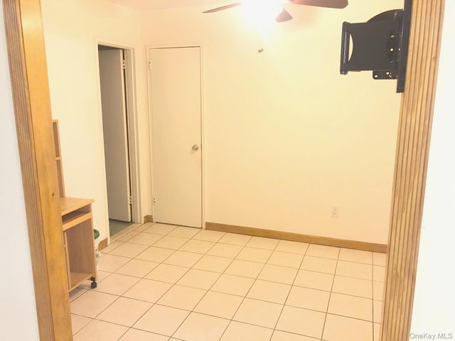 59-30 108 Street 5C, Corona, NY 11368
