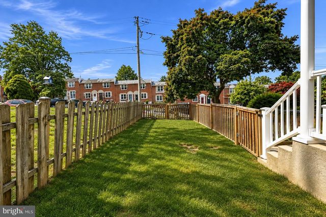 5337 BRITTANY DR, Clifton Heights, PA 19018