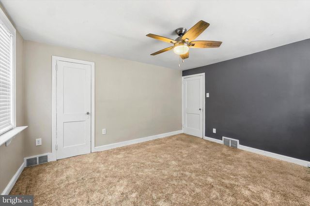 5337 BRITTANY DR, Clifton Heights, PA 19018