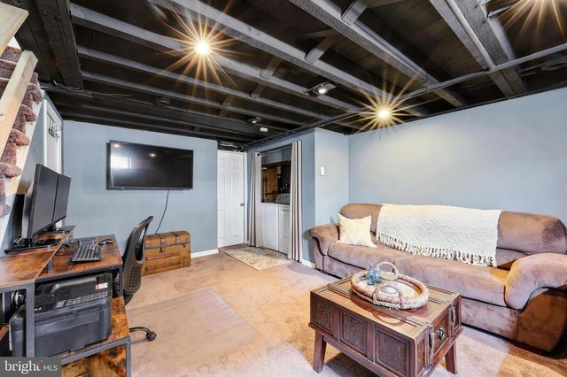 5337 BRITTANY DR, Clifton Heights, PA 19018