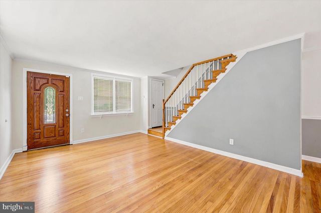 5337 BRITTANY DR, Clifton Heights, PA 19018