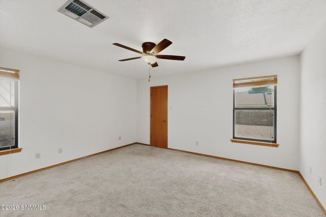 711 Windmill Drive, Las Cruces, NM 88011