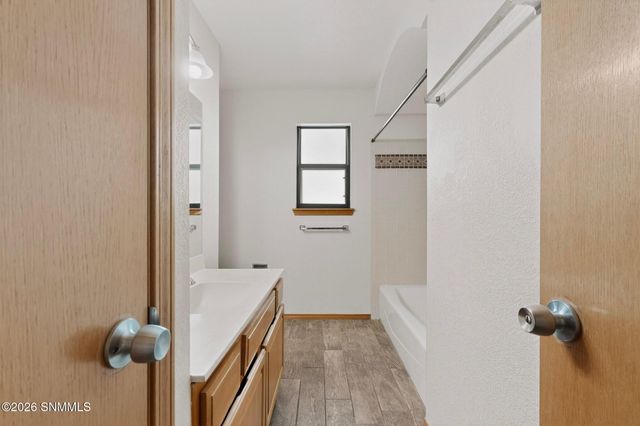 711 Windmill Drive, Las Cruces, NM 88011