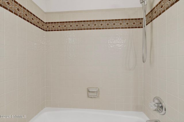711 Windmill Drive, Las Cruces, NM 88011