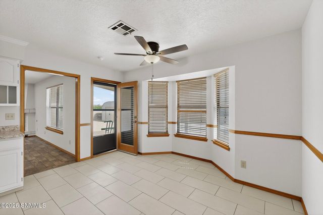 711 Windmill Drive, Las Cruces, NM 88011