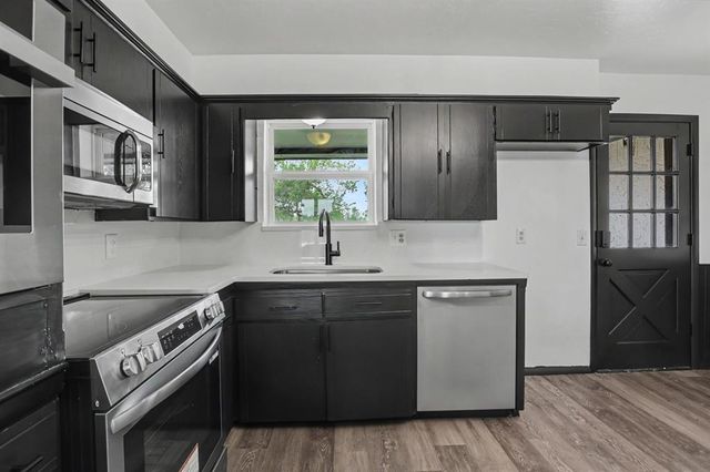 1015 N Midwest Boulevard, Guthrie, OK 73044